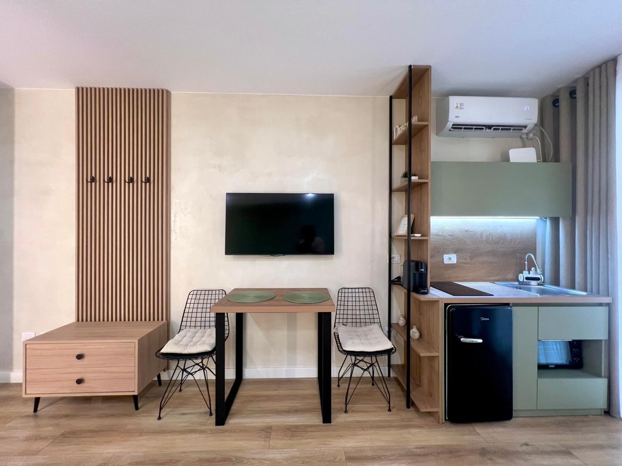 Syncron Apartments In The Center Of Tirana Bagian luar foto
