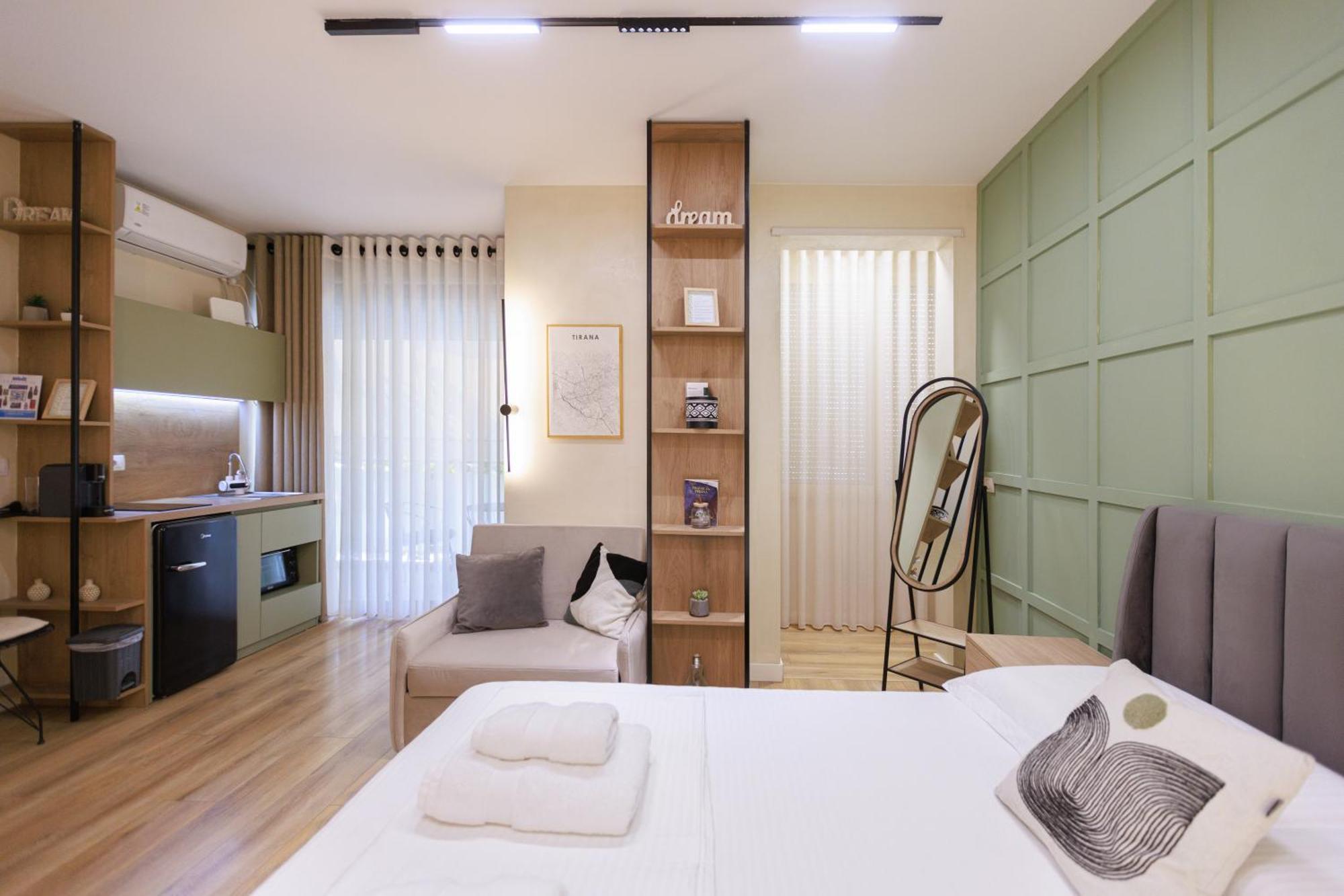 Syncron Apartments In The Center Of Tirana Bagian luar foto