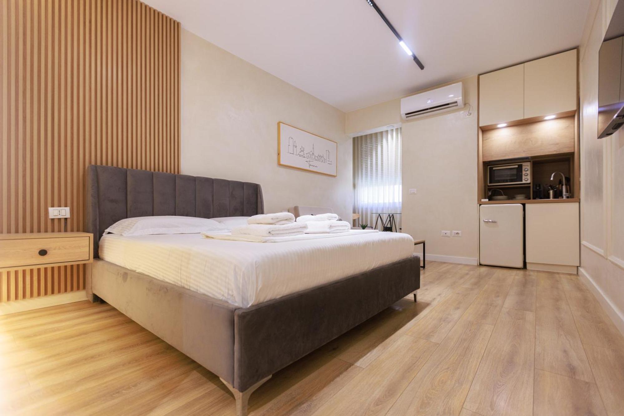 Syncron Apartments In The Center Of Tirana Bagian luar foto