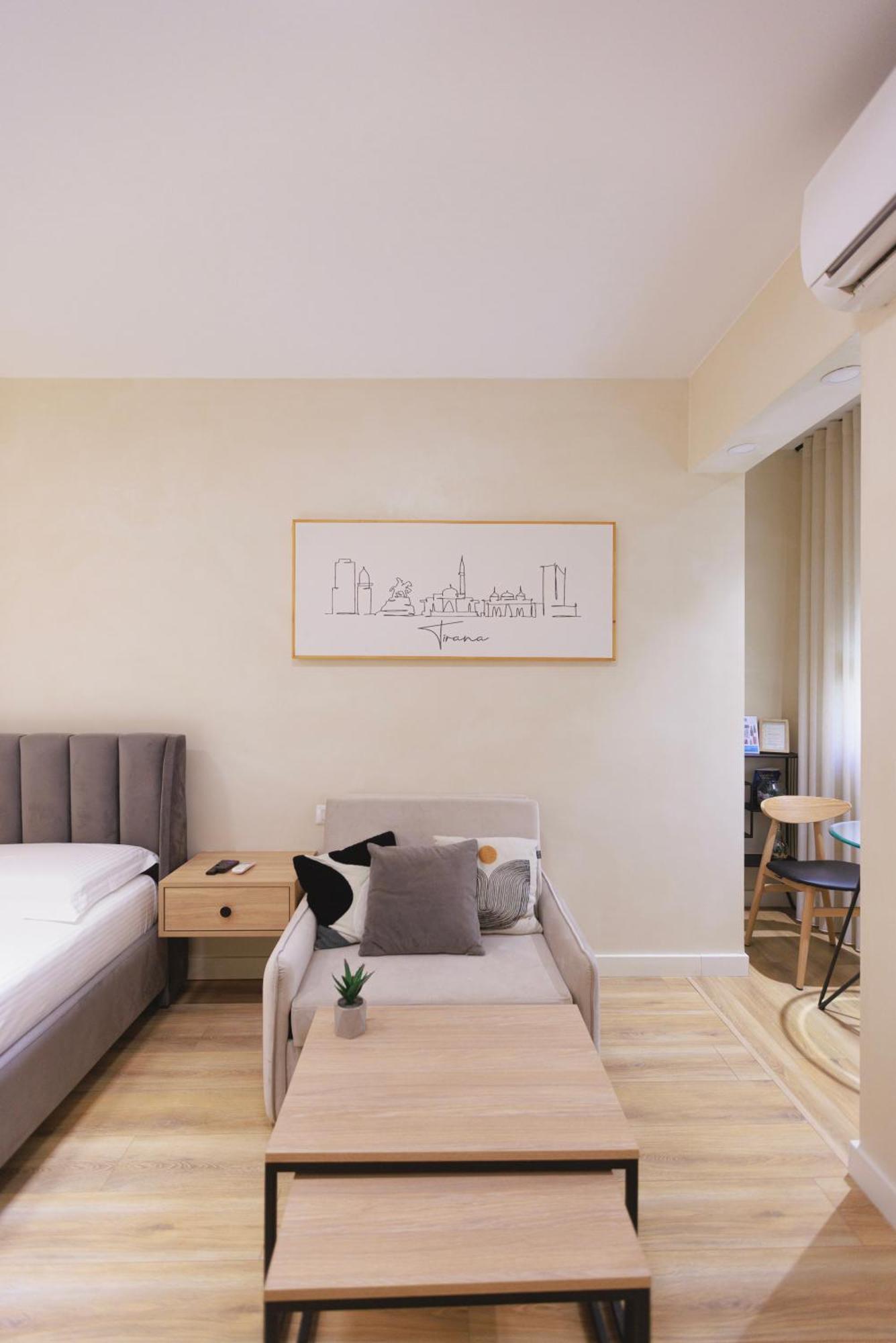 Syncron Apartments In The Center Of Tirana Bagian luar foto