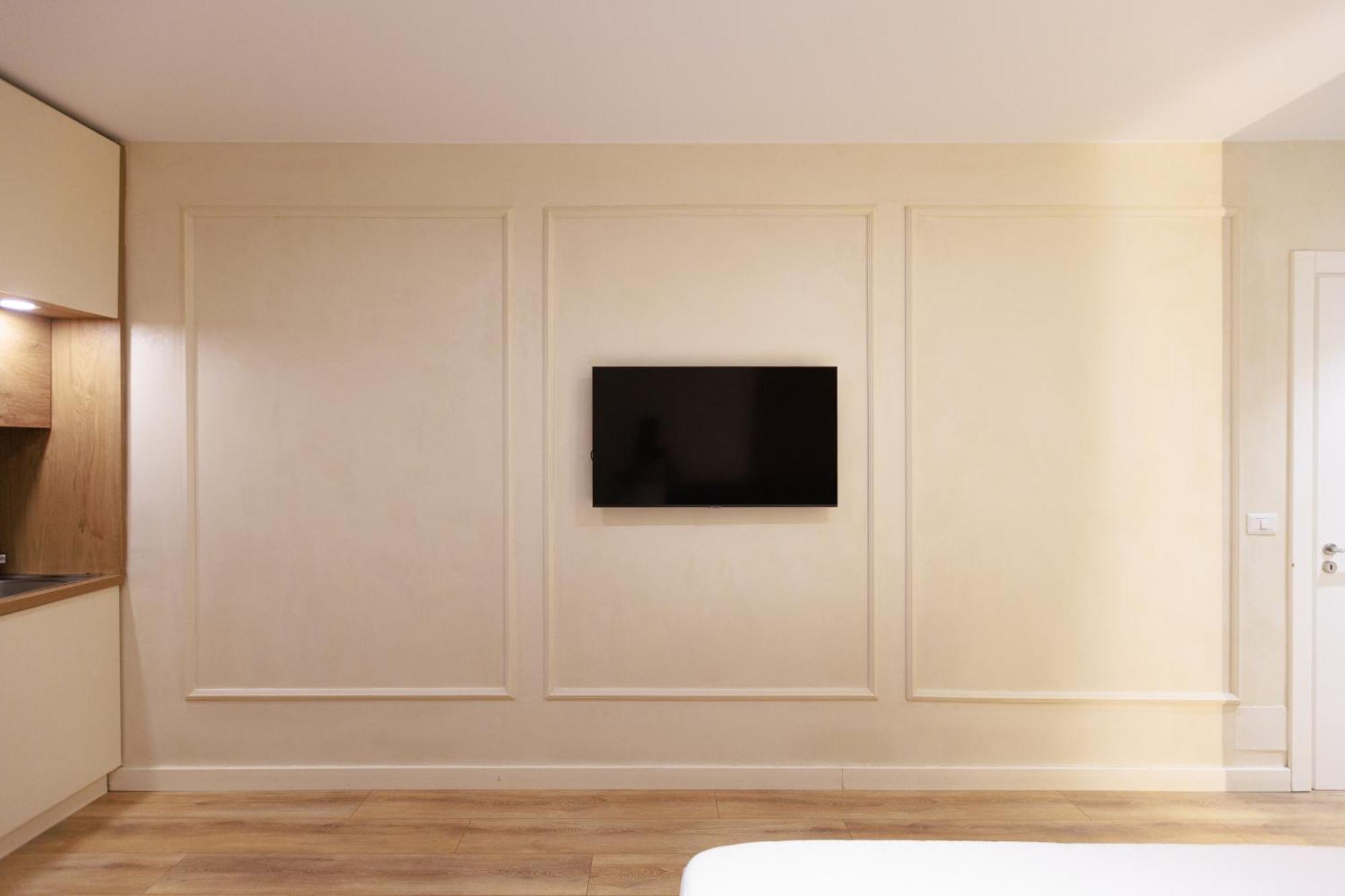 Syncron Apartments In The Center Of Tirana Bagian luar foto